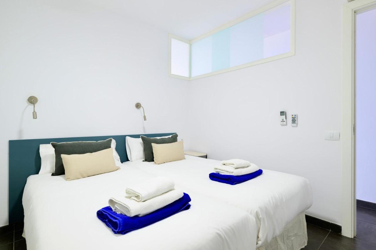 Charming 2 Bedroom Retreat With Beachfront Views San Bartolomé Exteriér fotografie